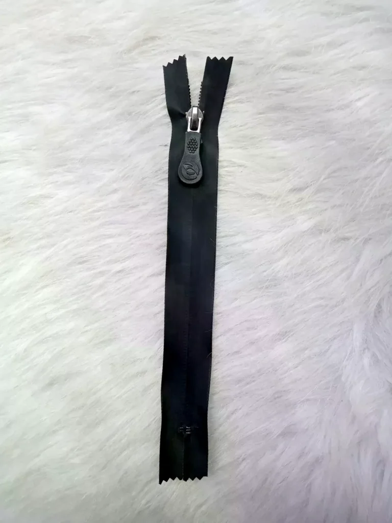 محلات بيع اكسسوارات الملابس