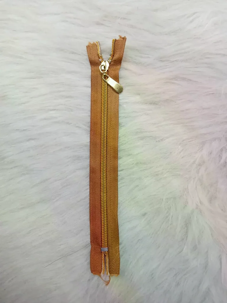 محلات بيع اكسسوارات الملابس